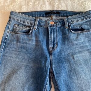 Women J Brand Jeans in great condition!